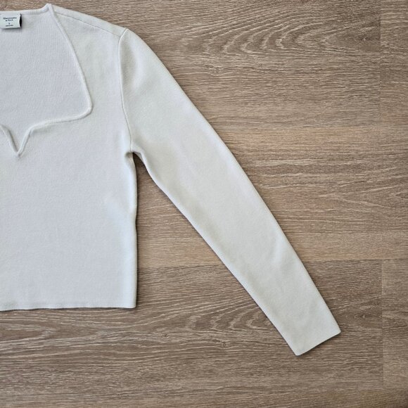 Abercrombie & Fitch Sweetheart Slim Semi Cropped Sweater White Size Small - Picture 5 of 16